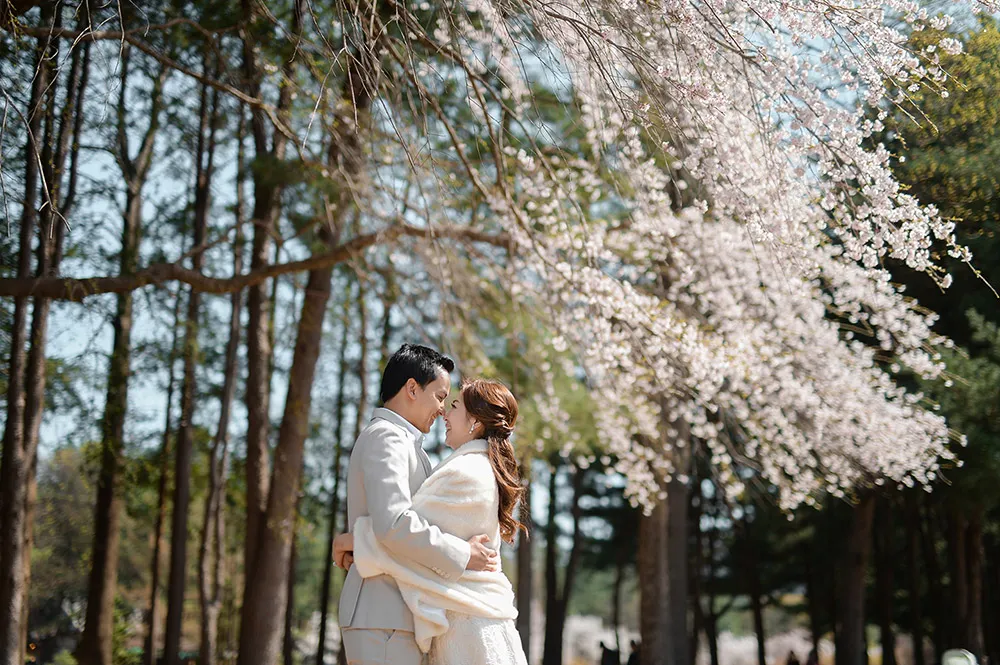 Photo by Jaja Samaniego Photography. theweddingnotebook.com