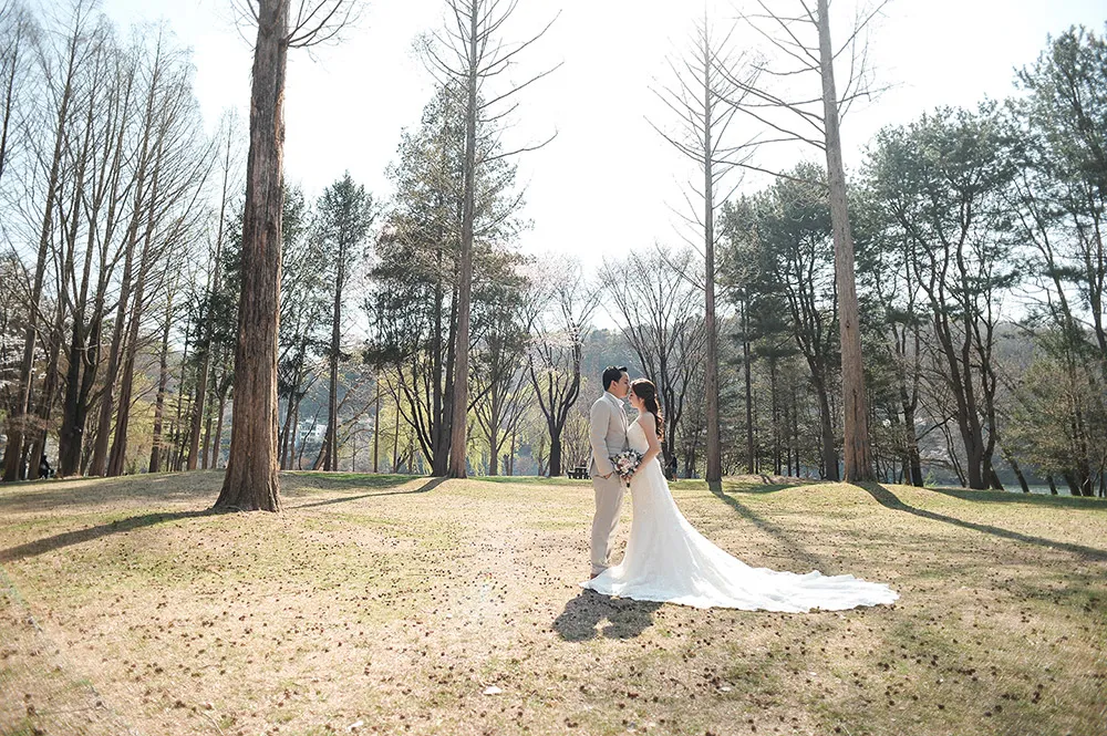Photo by Jaja Samaniego Photography. theweddingnotebook.com