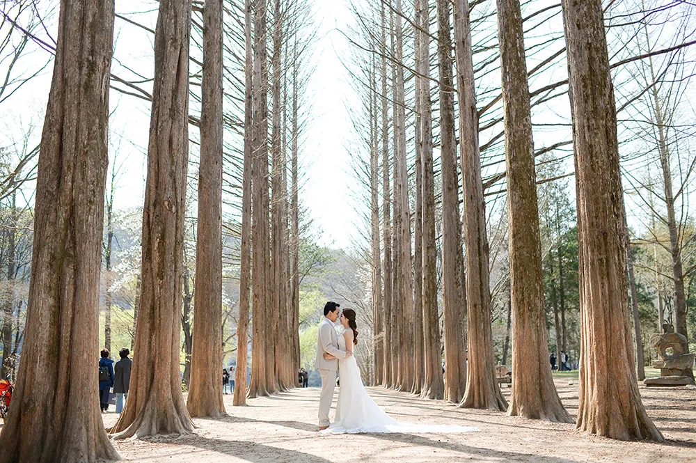 Photo by Jaja Samaniego Photography. theweddingnotebook.com