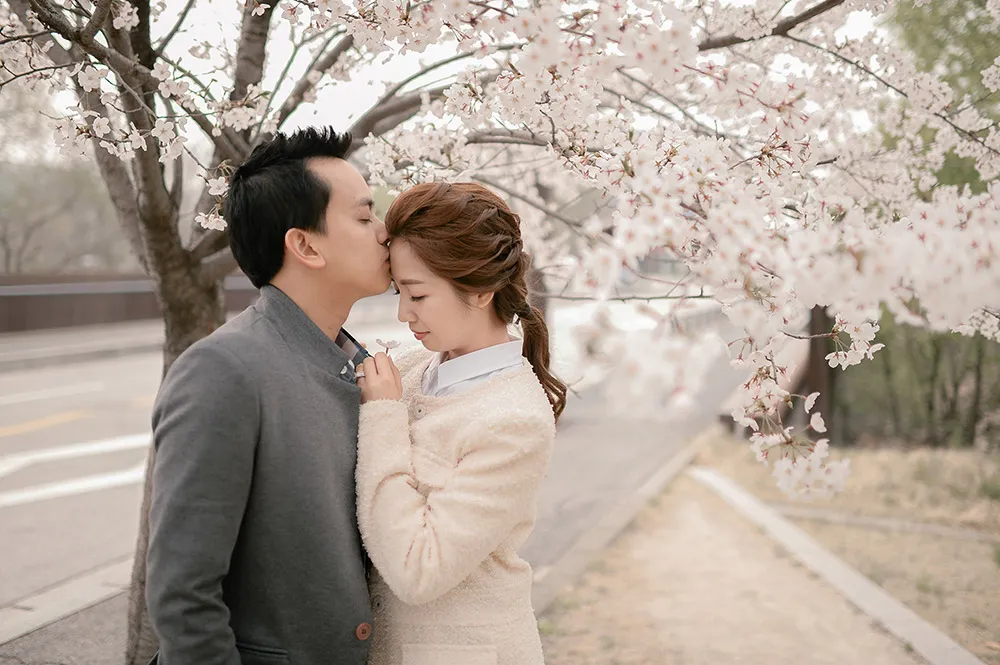 Photo by Jaja Samaniego Photography. theweddingnotebook.com