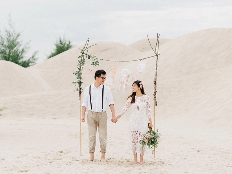 Sweet Bohemian Bridal Portraits At Pantai Klebang Sand Dunes In Malacca