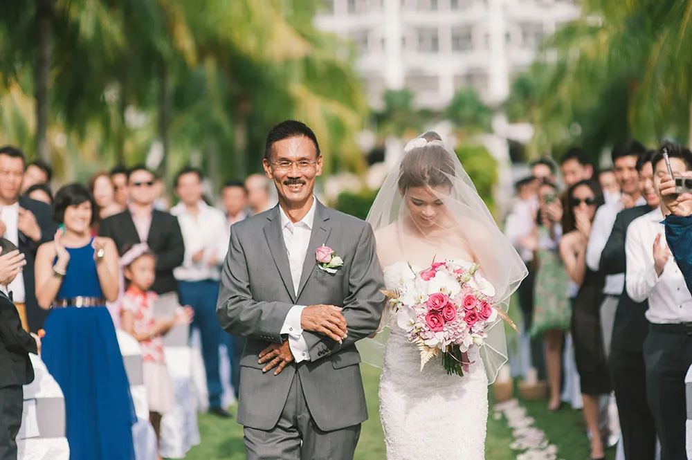Munkeat Photography. theweddingnotebook.com