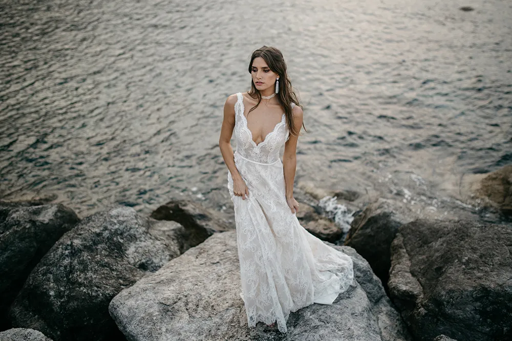 Aletta - Tara Lauren Spring 2017 Collection. theweddingnotebook.com