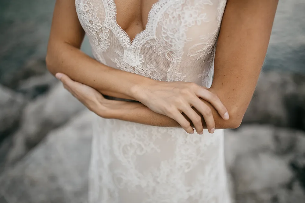 Aletta - Tara Lauren Spring 2017 Collection. theweddingnotebook.com