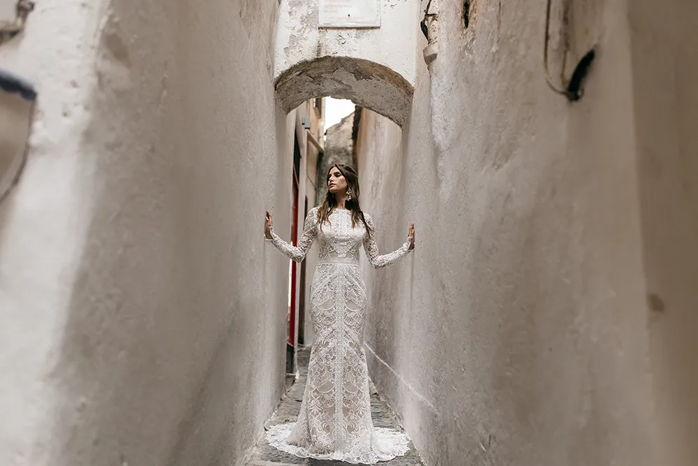Felix - Tara Lauren Spring 2017 Collection. theweddingnotebook.com