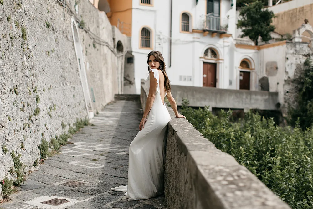Camille - Tara Lauren Spring 2017 Collection. theweddingnotebook.com