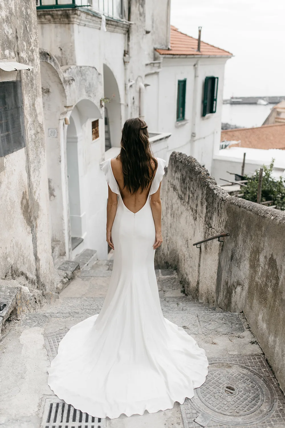 Camille - Tara Lauren Spring 2017 Collection. theweddingnotebook.com