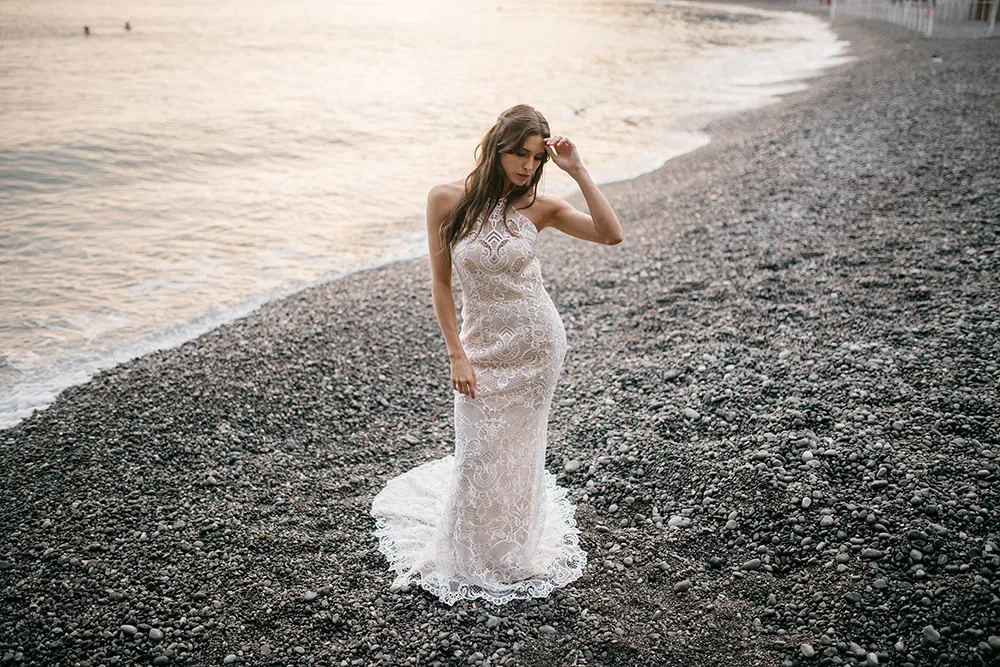Caprice - Tara Lauren Spring 2017 Collection. theweddingnotebook.com