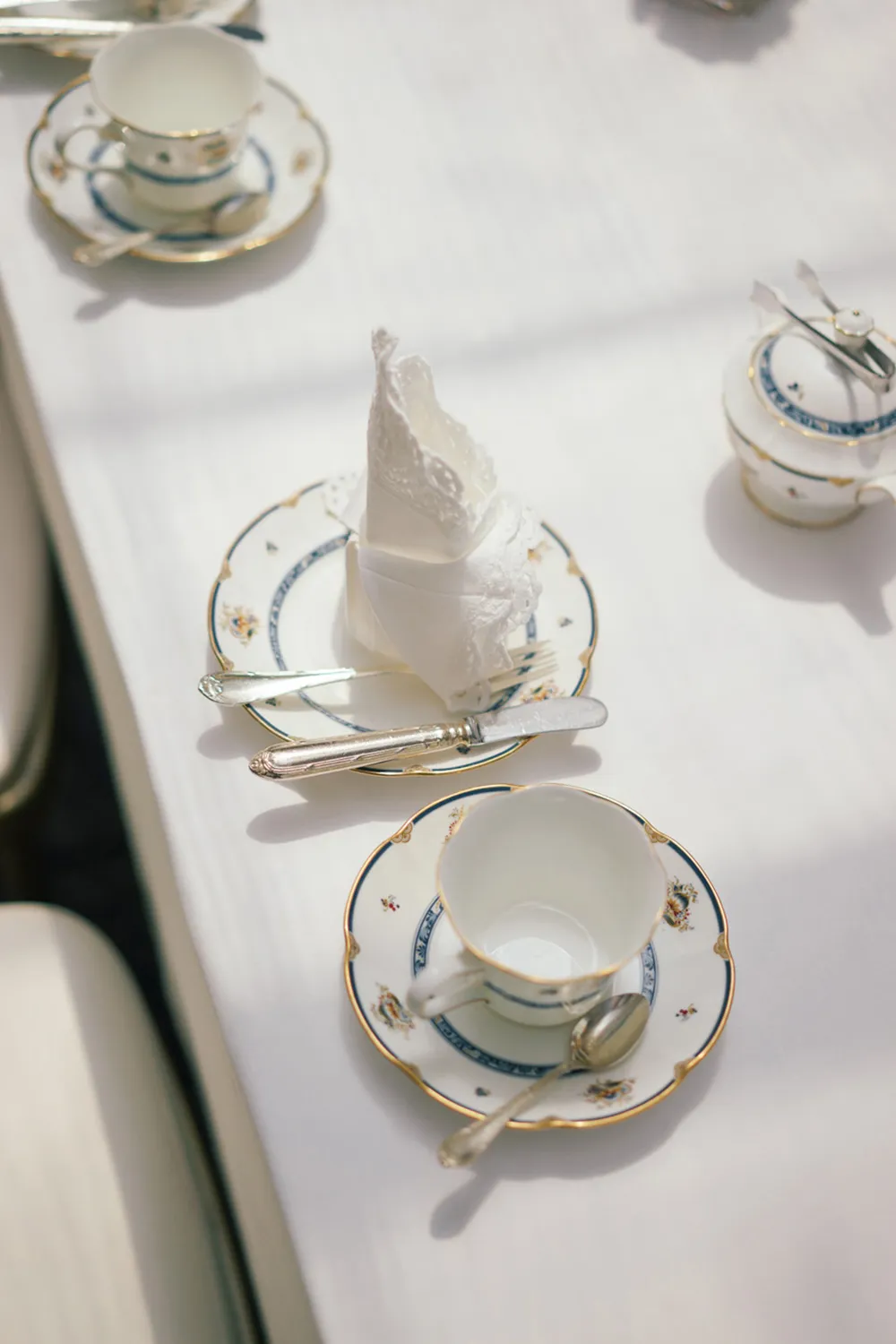 Photo by Fabulous Moments. theweddingnotebook.com