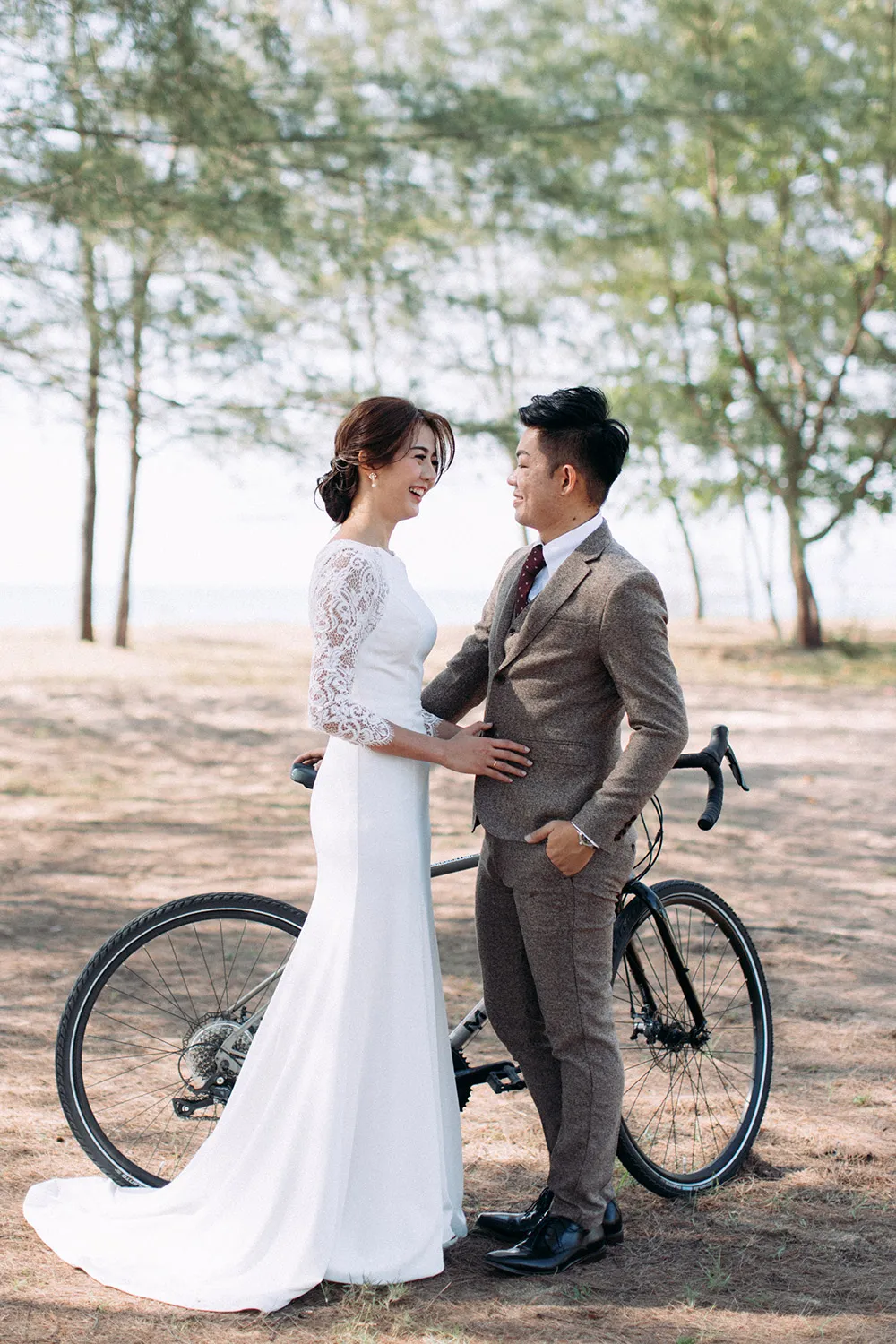 Photo by TK TEO Photography. theweddingnotebook.com