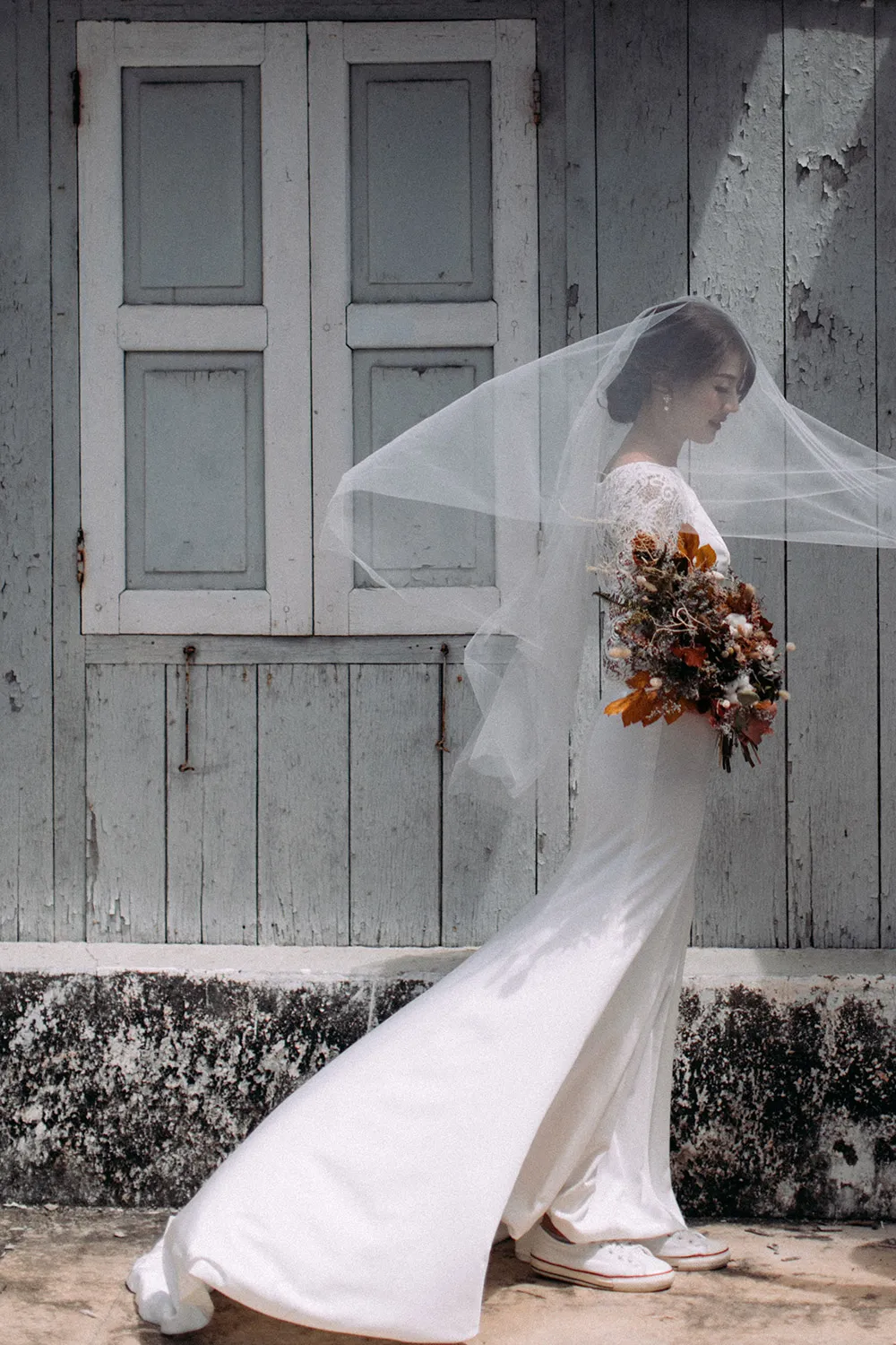 Photo by TK TEO Photography. theweddingnotebook.com