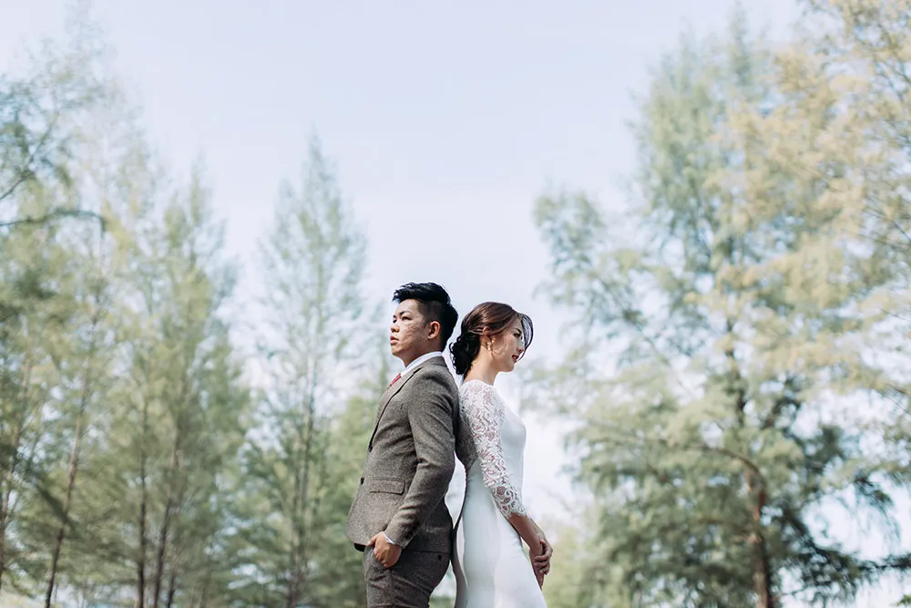 Photo by TK TEO Photography. theweddingnotebook.com