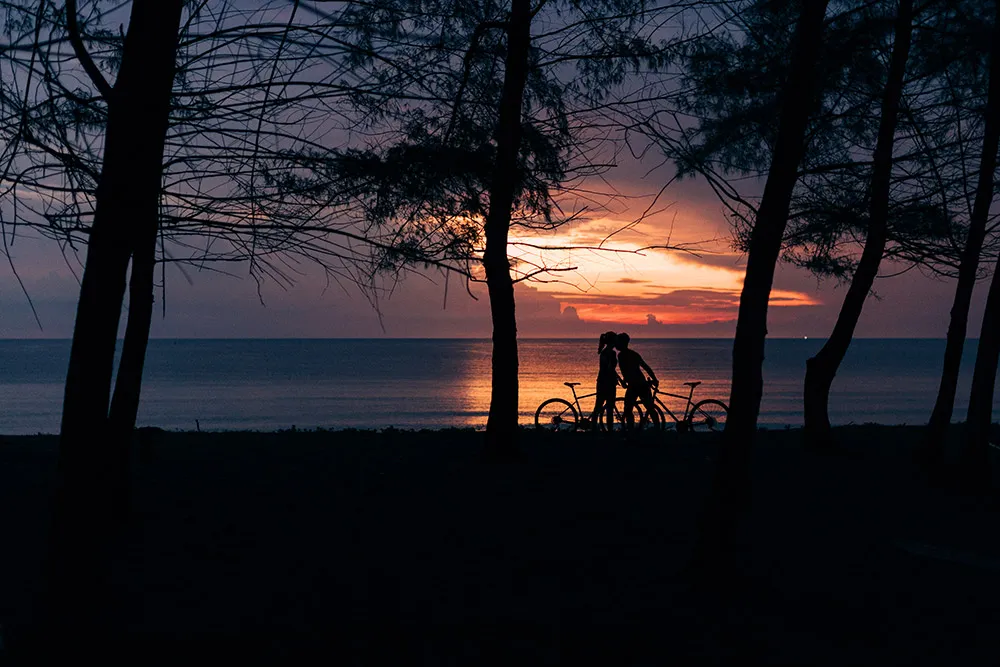 Photo by TK TEO Photography. theweddingnotebook.com