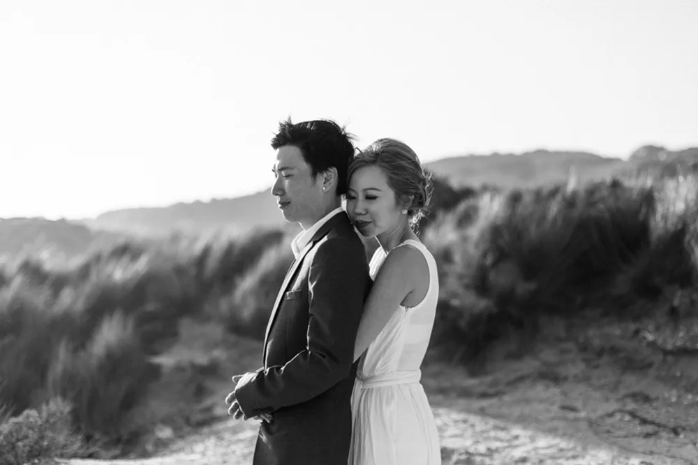 Photo by Shaun Lee. theweddingnotebook.com 