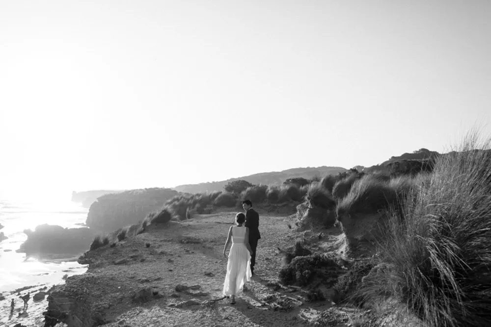 Photo by Shaun Lee. theweddingnotebook.com 