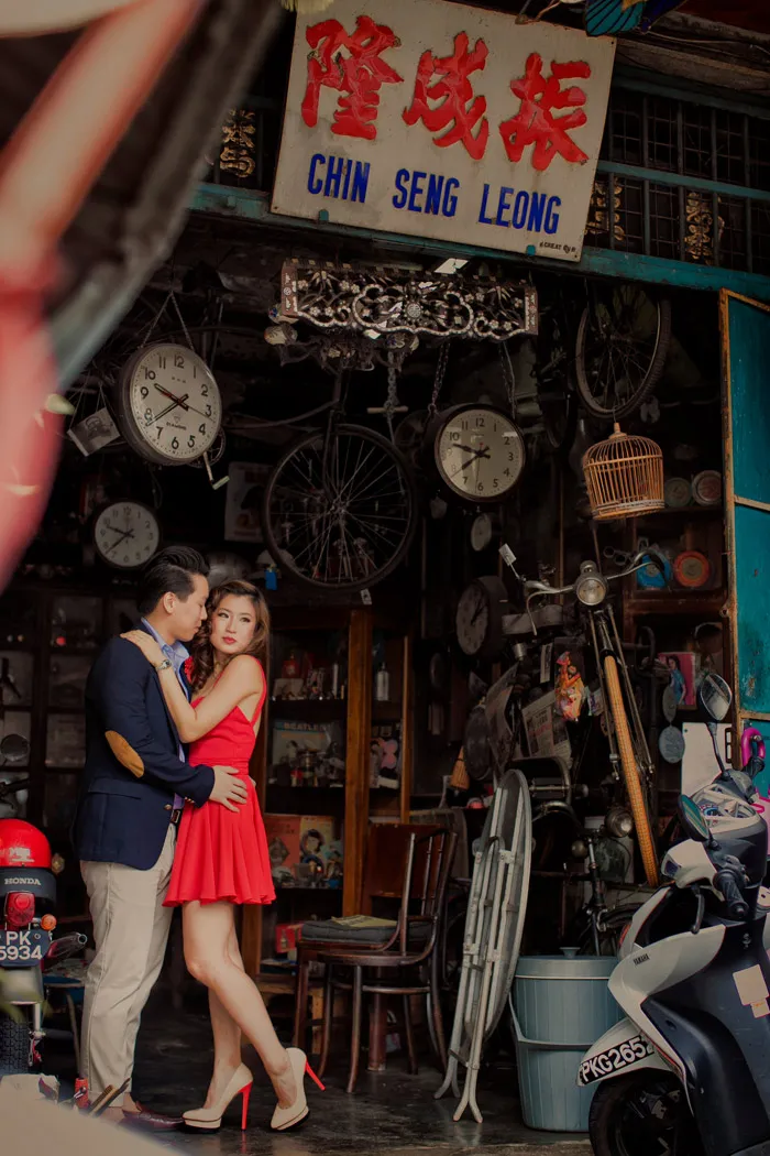 Photography by Alextan Artworks. theweddingnotebook.com