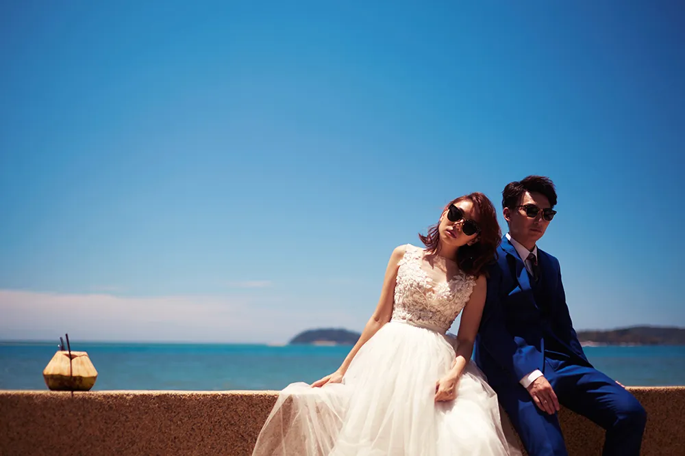 Photo by Threebox Studio. theweddingnotebook.com