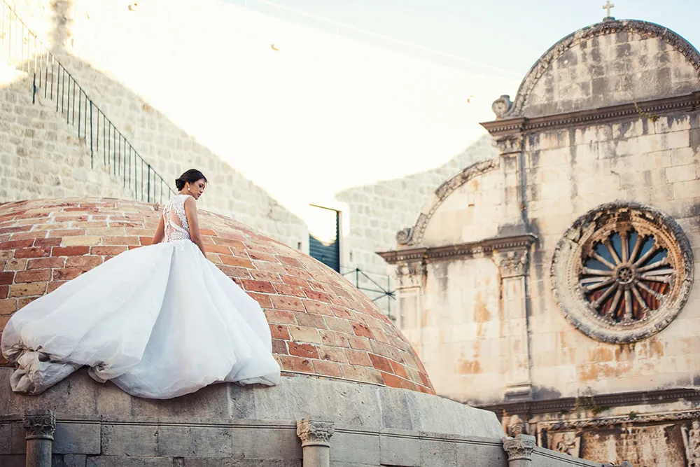 Photo by Metrophoto. theweddingnotebook.com