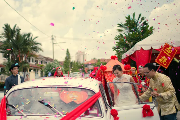 Photo by Dennis Yap Photography*. theweddingnotebook.com