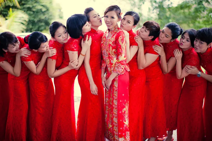 Photo by Dennis Yap Photography*. theweddingnotebook.com