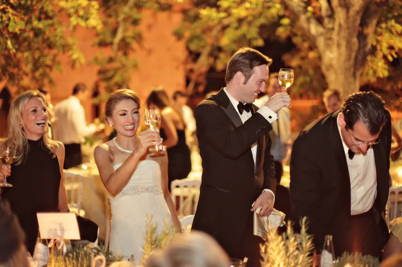 bride and groom toast. ZA Gallery. theweddingnotebook.com