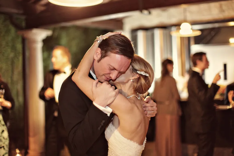 first dance. ZA Gallery. theweddingnotebook.com