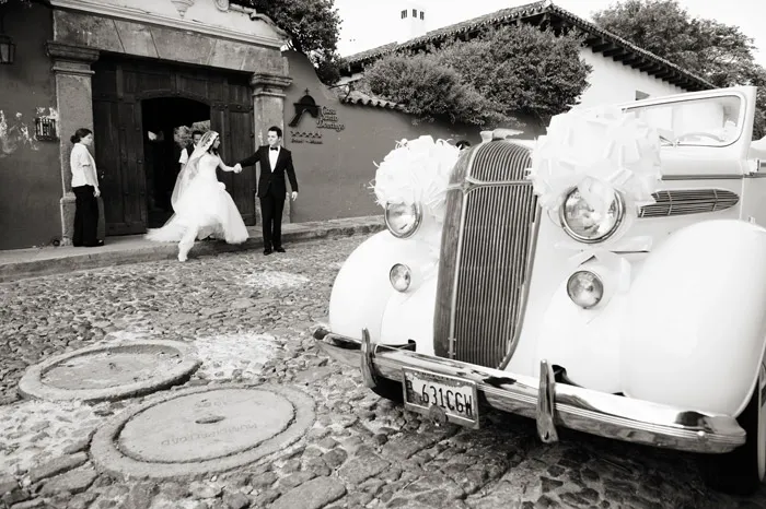 Destination wedding at Guatemala. Jenny Sun Photography. theweddingnotebook.com