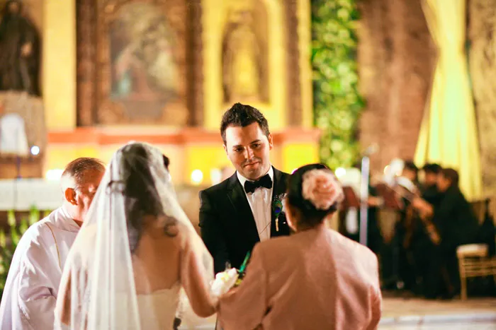 Destination wedding at Guatemala. Jenny Sun Photography. theweddingnotebook.com