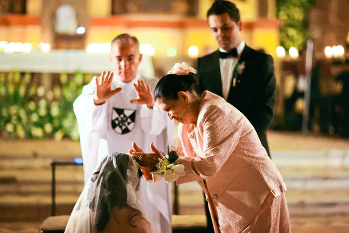 Destination wedding at Guatemala. Jenny Sun Photography. theweddingnotebook.com