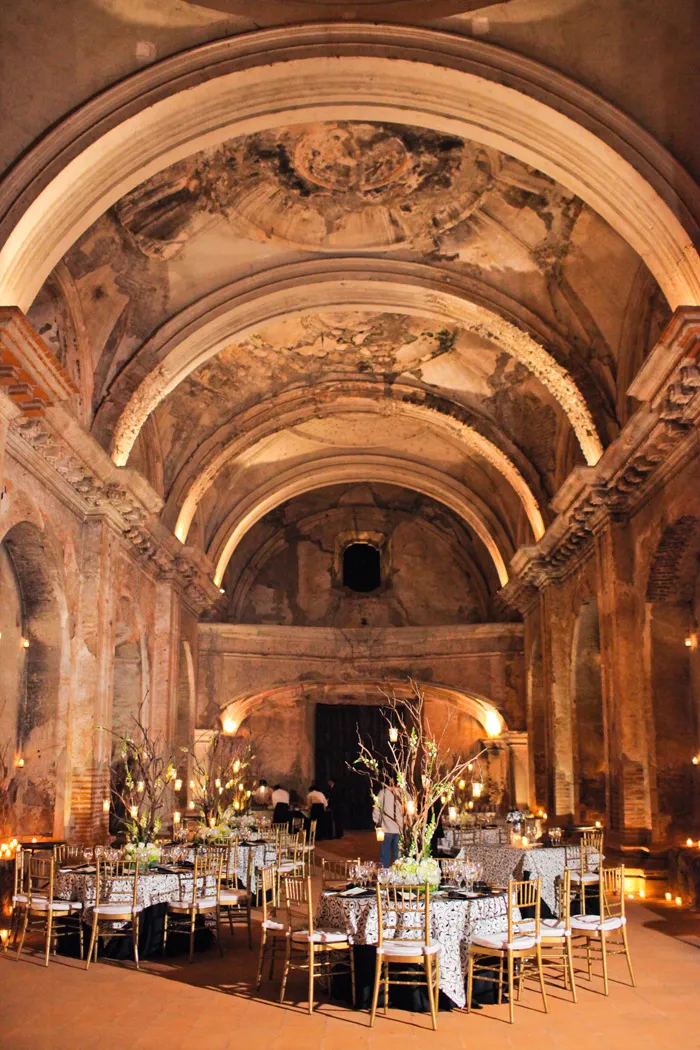 Destination wedding at Guatemala. Jenny Sun Photography. theweddingnotebook.com