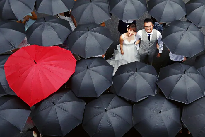 Photo by One Eye Click. theweddingnotebook.com