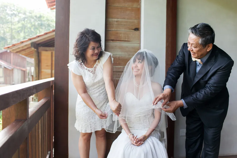 Photography by Anna Rina. theweddingnotebook.com