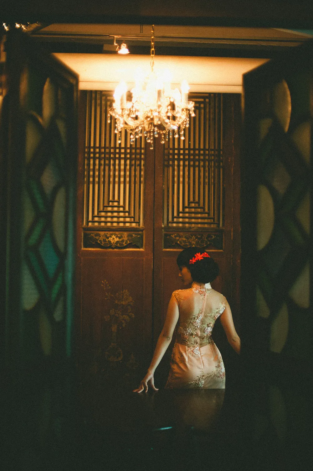 Photo by Daren Chong Photography. theweddingnotebook.com 