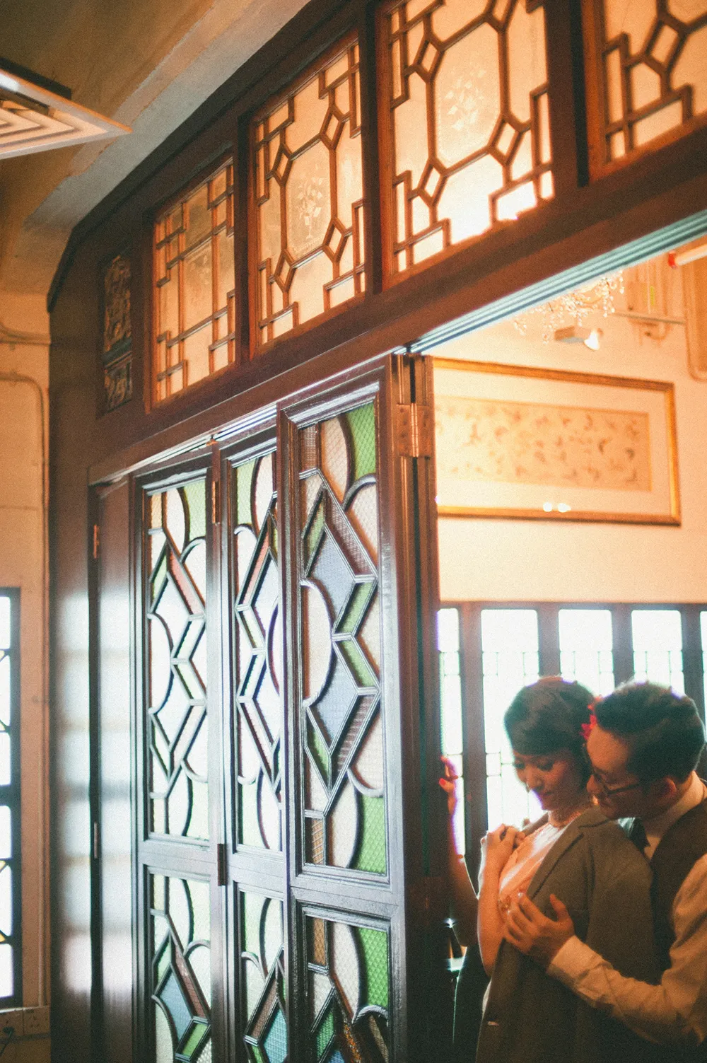 Photo by Daren Chong Photography. theweddingnotebook.com 