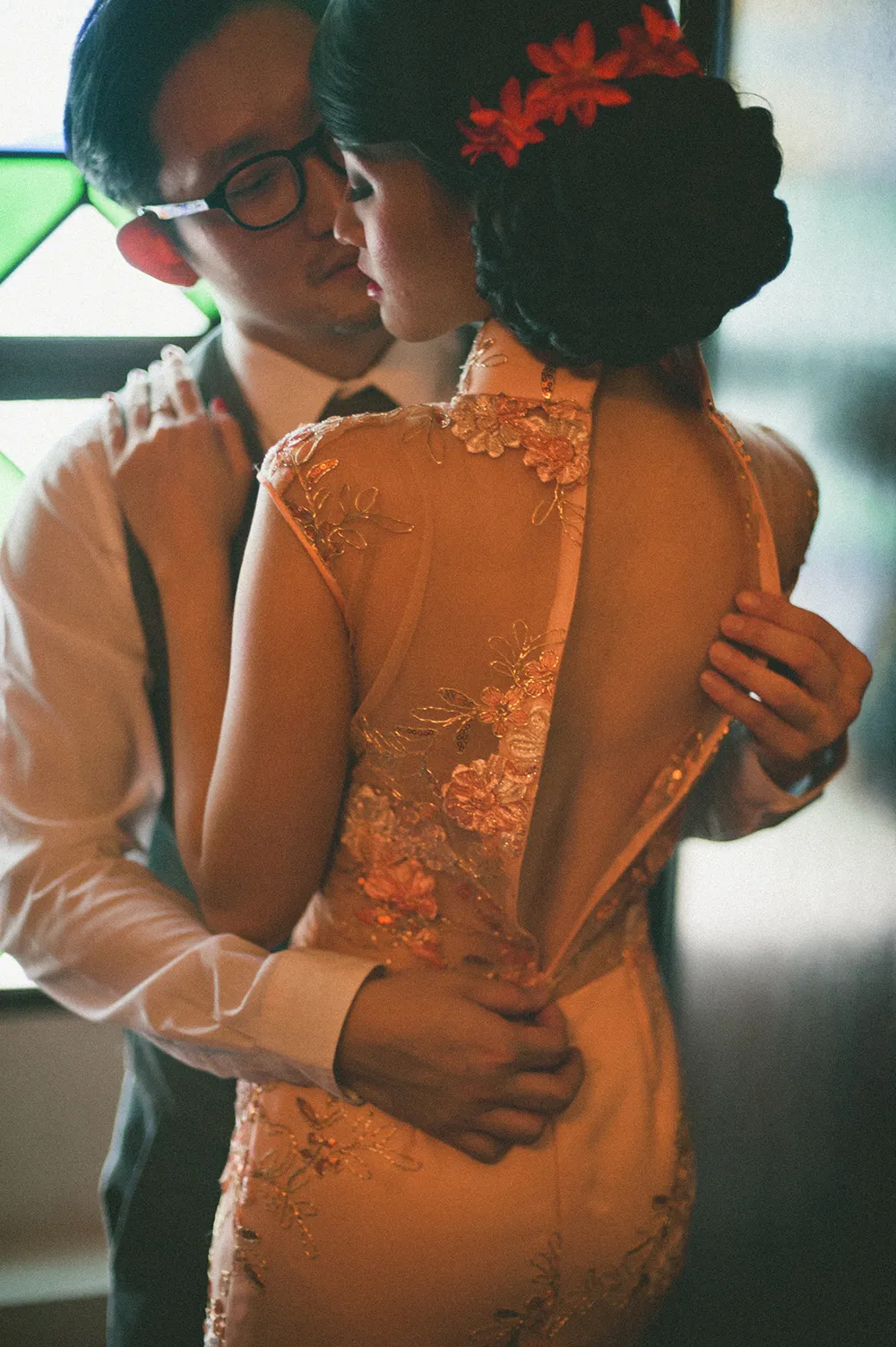 Photo by Daren Chong Photography. theweddingnotebook.com 