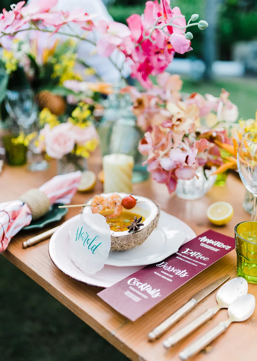 Photography by Helium Hearts by Marlon Capuyan. theweddingnotebook.com