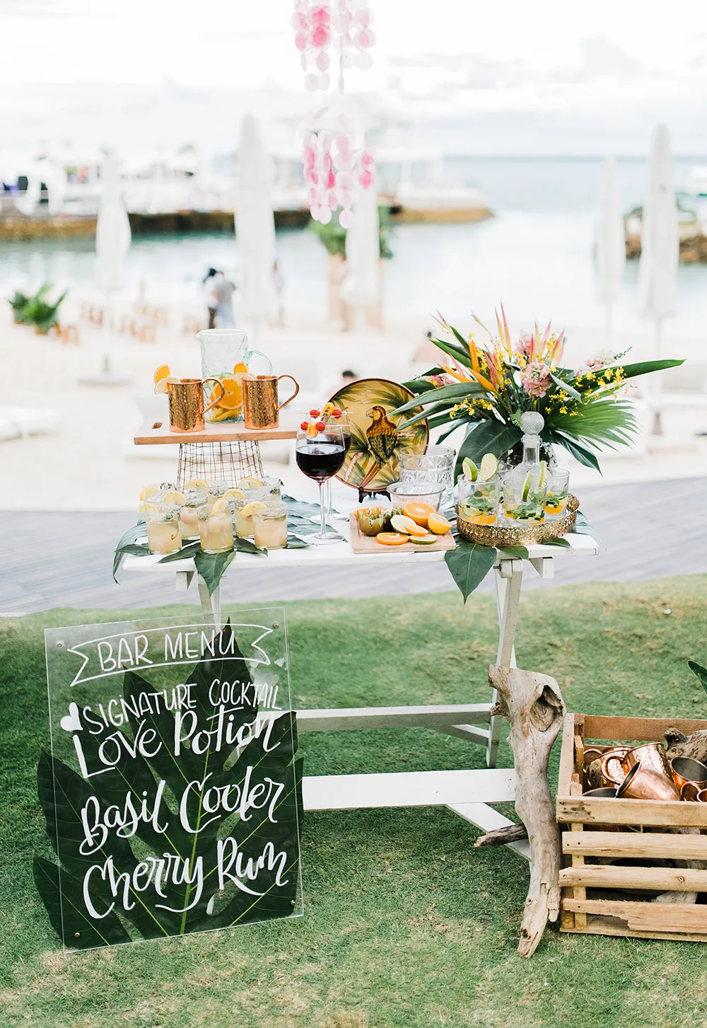 Photography by Helium Hearts by Marlon Capuyan. theweddingnotebook.com