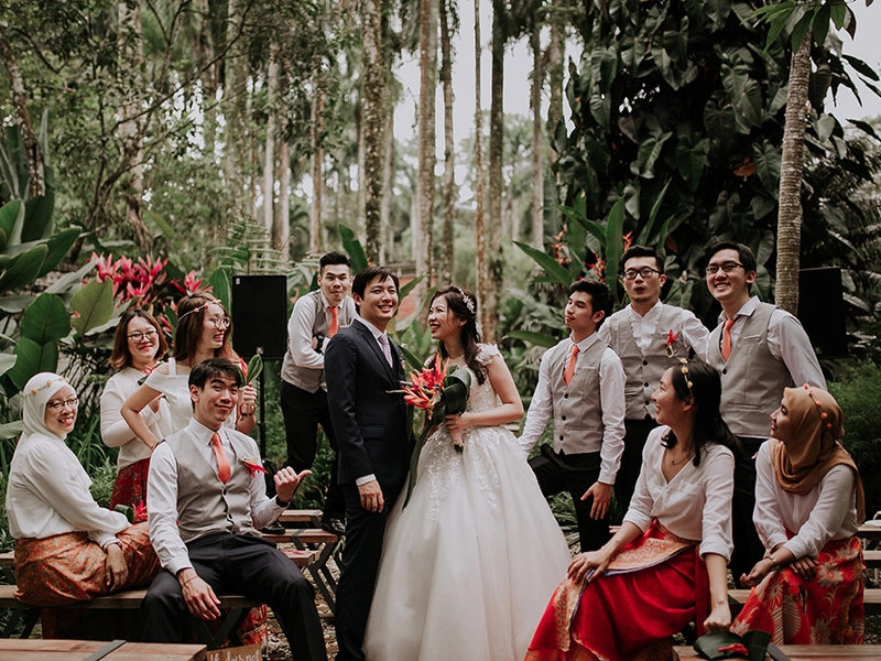 Tropical Paradise Wedding at Ma-Ni Thai Cuisine in Tanjong Malim