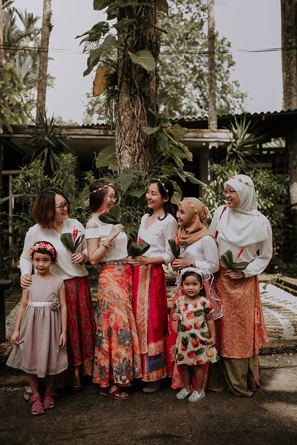 Photo by Jessiel Yee Photography. theweddingnotebook.com