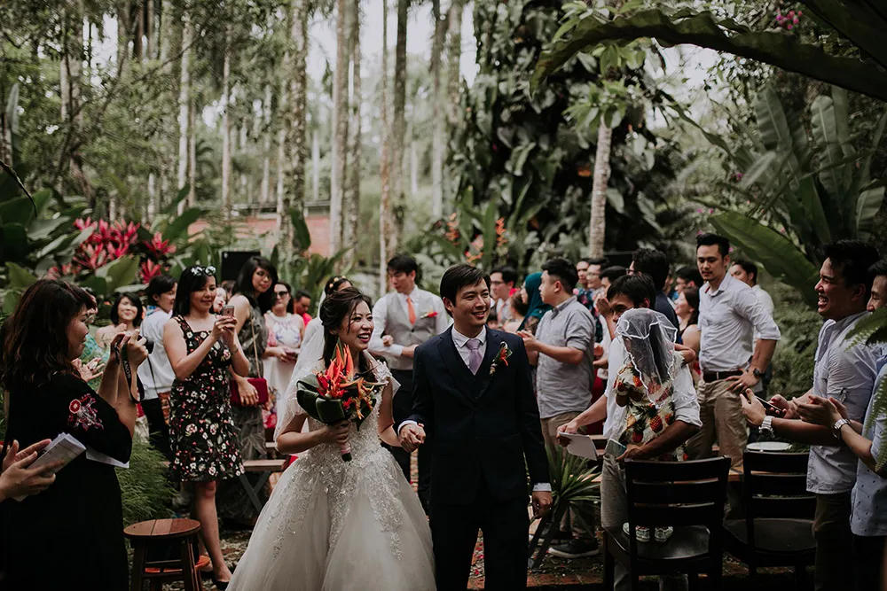 Photo by Jessiel Yee Photography. theweddingnotebook.com