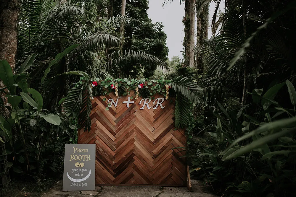 Photo by Jessiel Yee Photography. theweddingnotebook.com