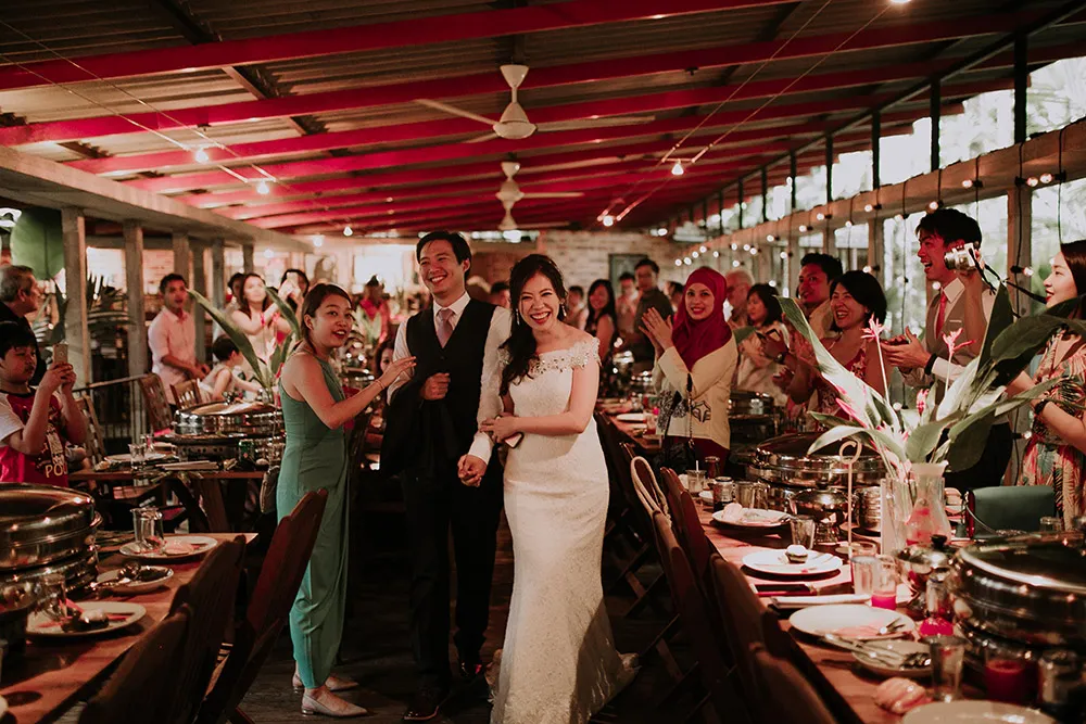 Photo by Jessiel Yee Photography. theweddingnotebook.com