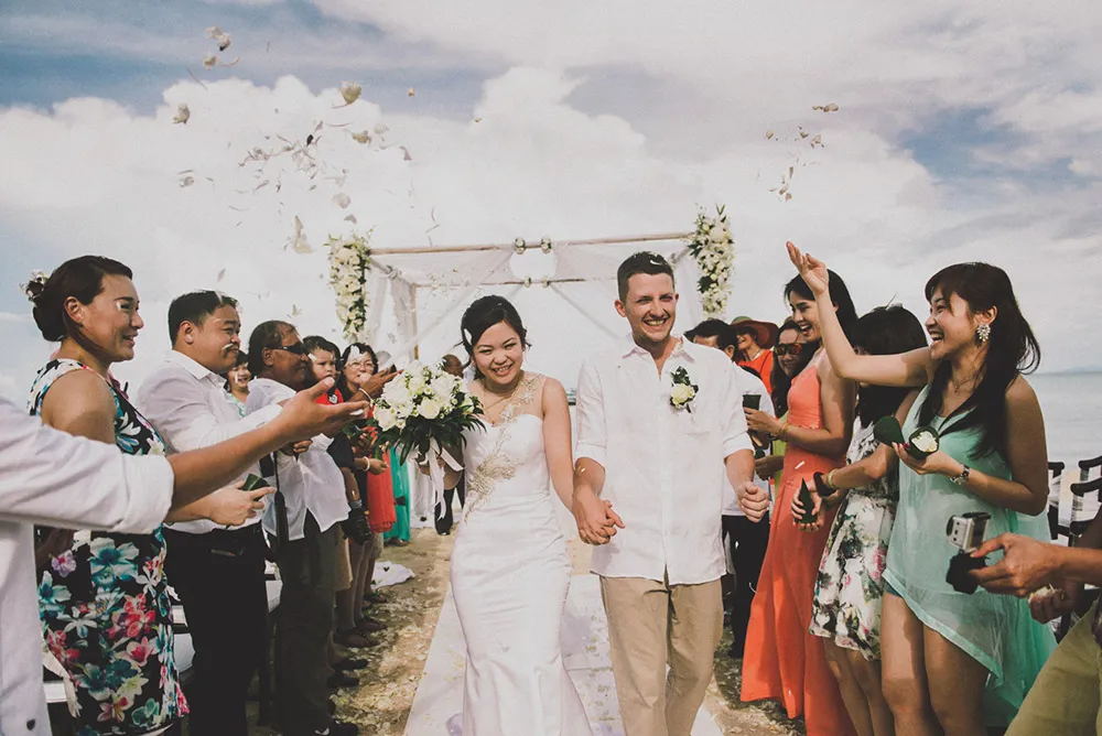 Andy Phe Photography. theweddingnotebook.com