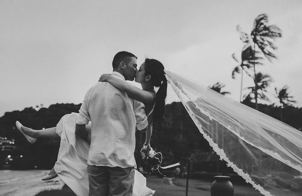 Andy Phe Photography. theweddingnotebook.com