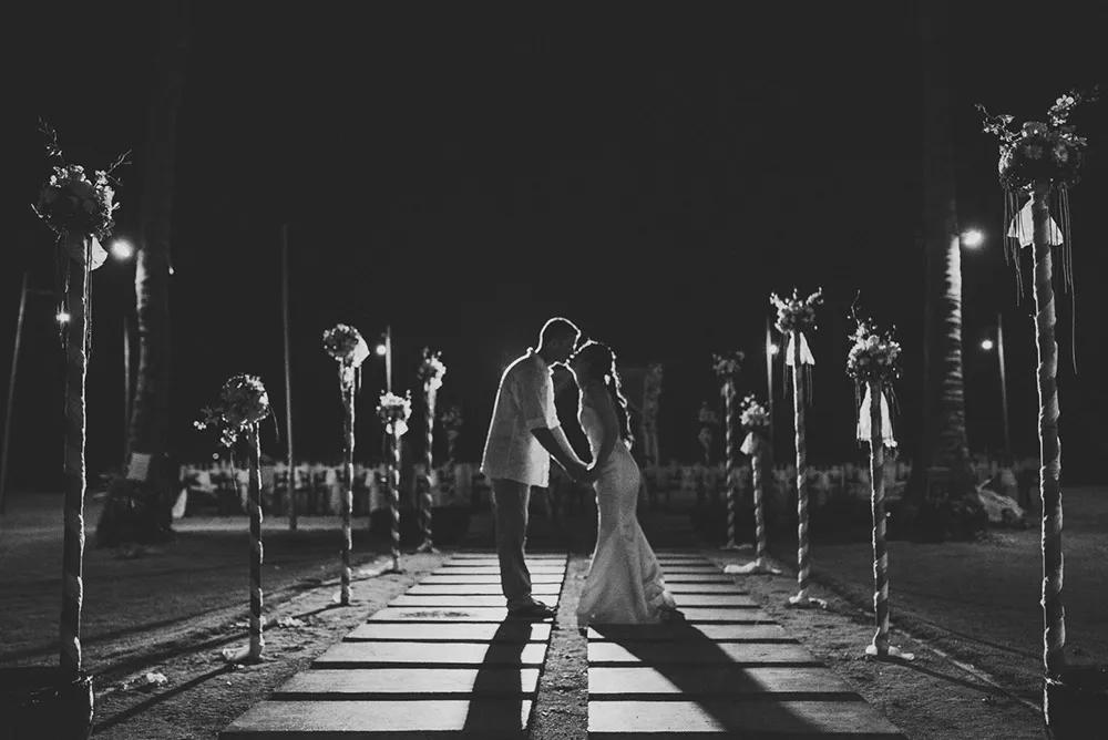 Andy Phe Photography. theweddingnotebook.com