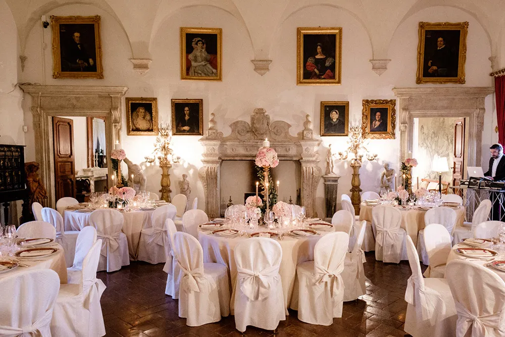 Ryan Joseph Photography. theweddingnotebook.com