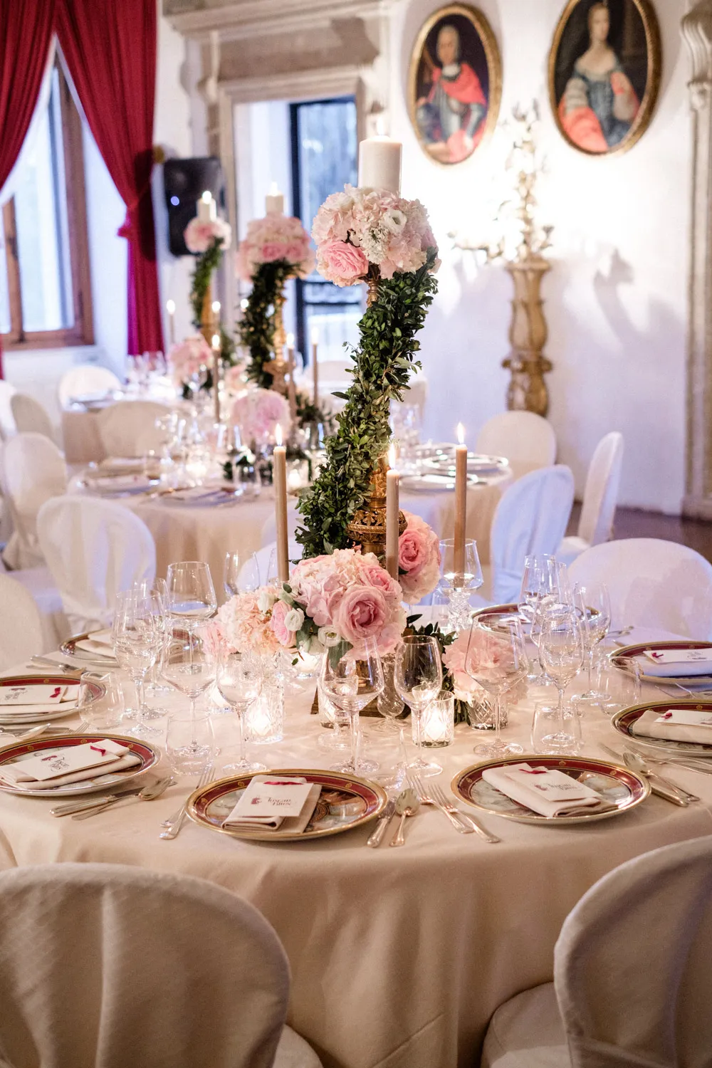 Ryan Joseph Photography. theweddingnotebook.com