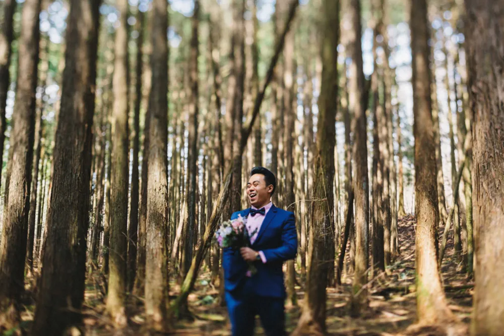 Photo by Synchronal Photography. theweddingnotebook.com