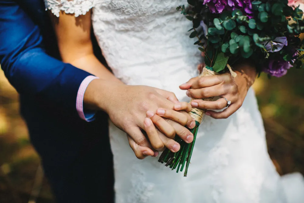 Photo by Synchronal Photography. theweddingnotebook.com
