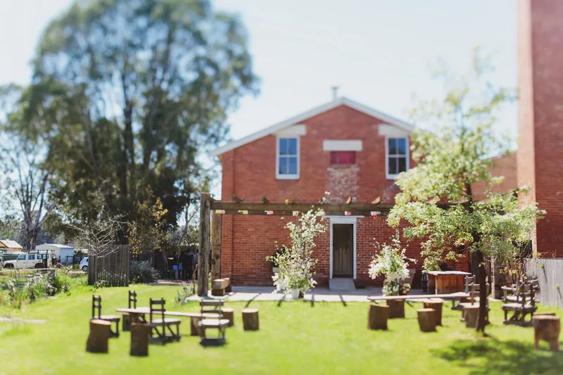 Photo by Jonathan Ong. theweddingnotebook.com